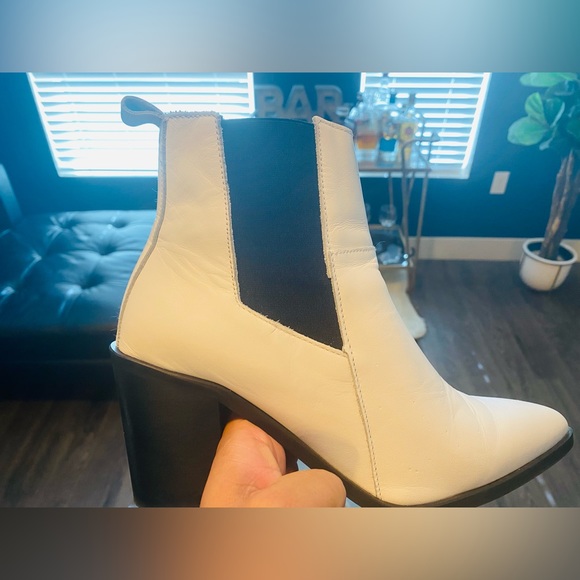 SOLD • SOLD Depp London Wide Fit Pointed Western Boots in White Leather - Picture 7 of 8